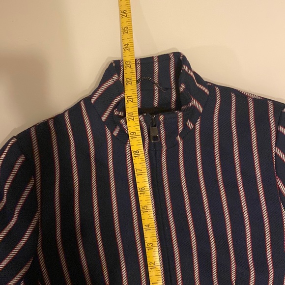 Banana Republic Preppy Striped Blazer - Picture 3 of 4